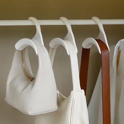 cintres-sac-a-main-blancs